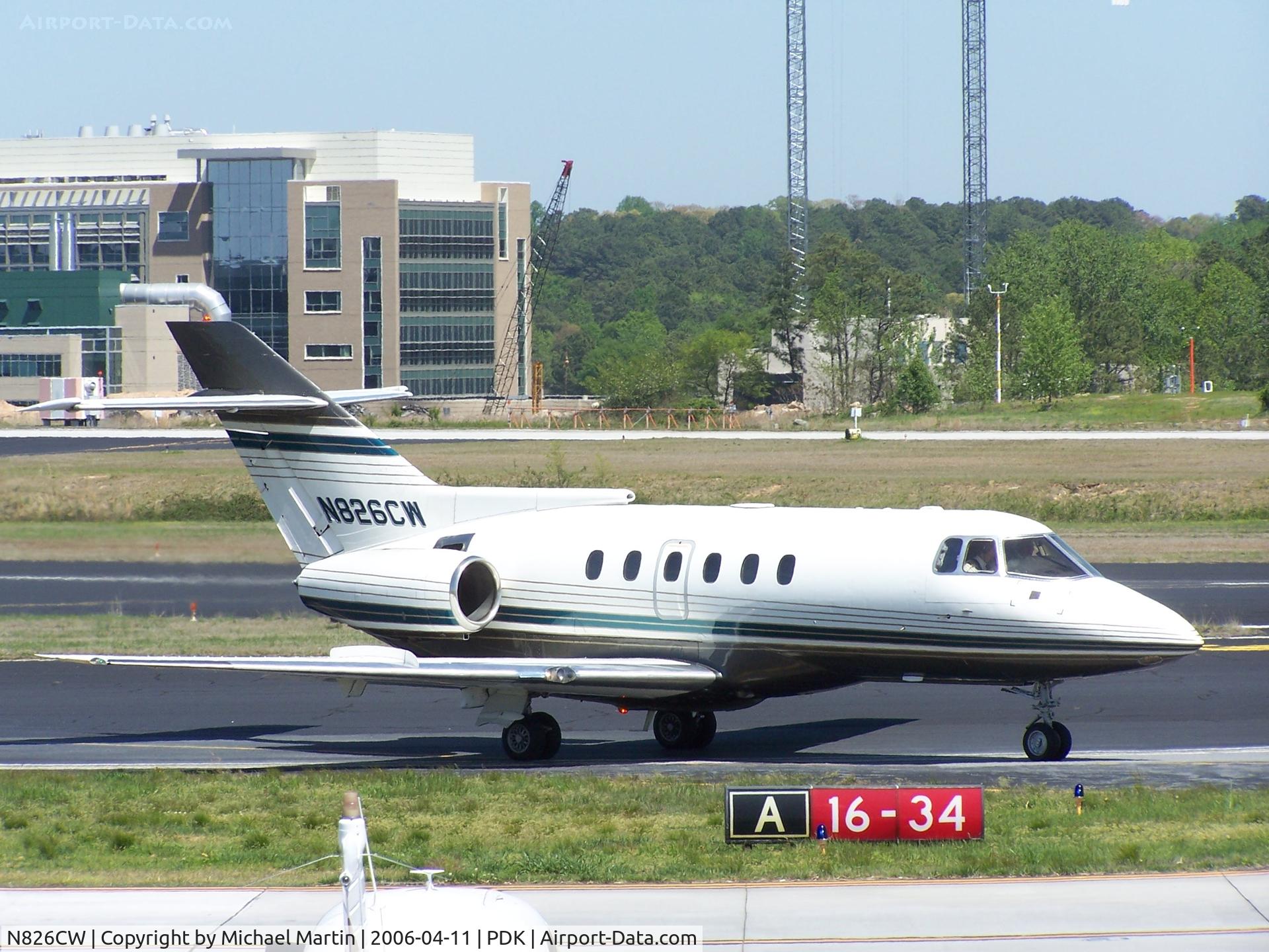 N826CW, British Aerospace BAe.125 Series 800A C/N 258026, Taxing to Runway 2R