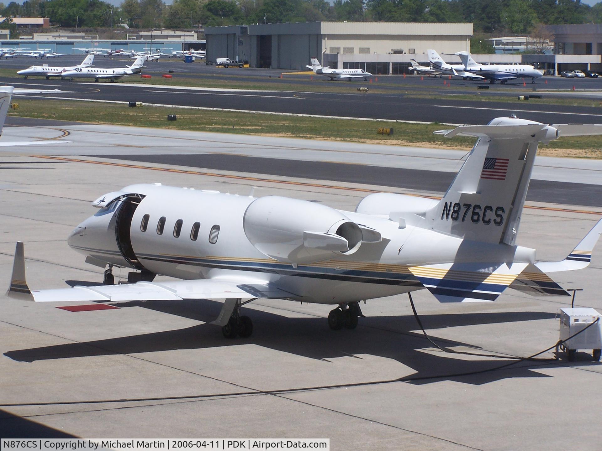 N876CS, 2002 Learjet 60 C/N 263, On ramp at Epps Air Service