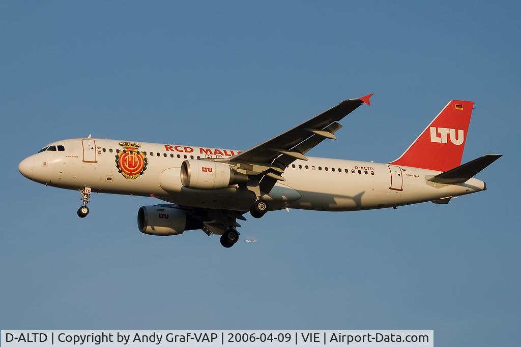 D-ALTD, 2001 Airbus A320-214 C/N 1493, On final RWY34.