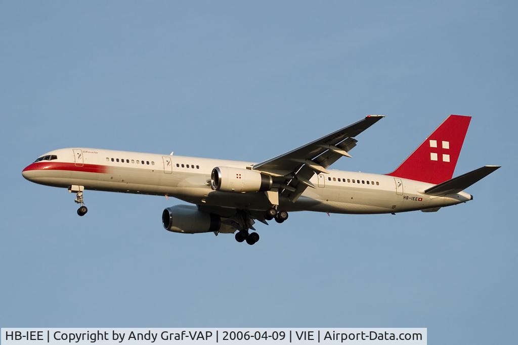 HB-IEE, 1989 Boeing 757-23A C/N 24527, Short final RWY34 ina beautiful evening light.