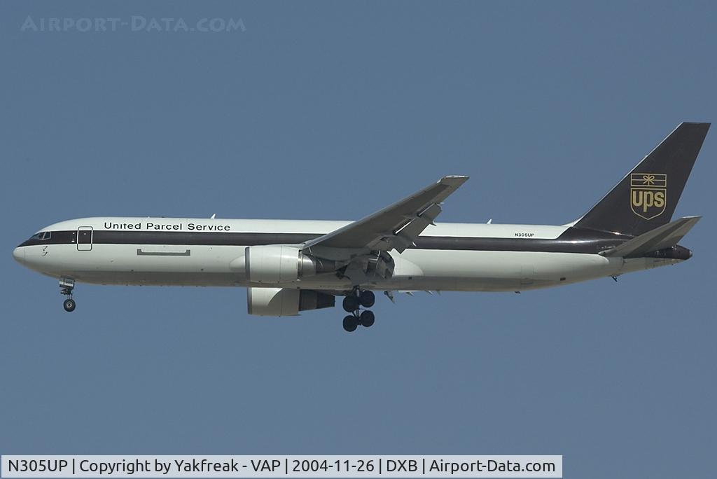 N305UP, 1995 Boeing 767-34AF/ER C/N 27243, Boeing 767-300 of UPS on short final to DXB