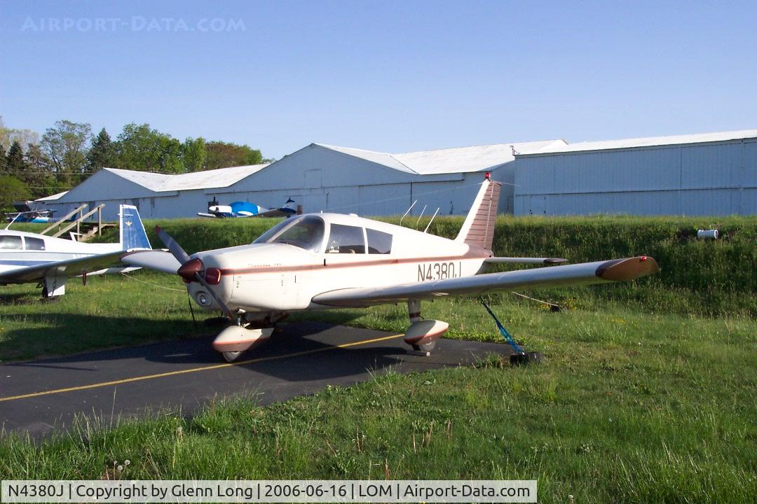 N4380J, 1967 Piper PA-28-140 Cherokee C/N 28-22766, Take me flying