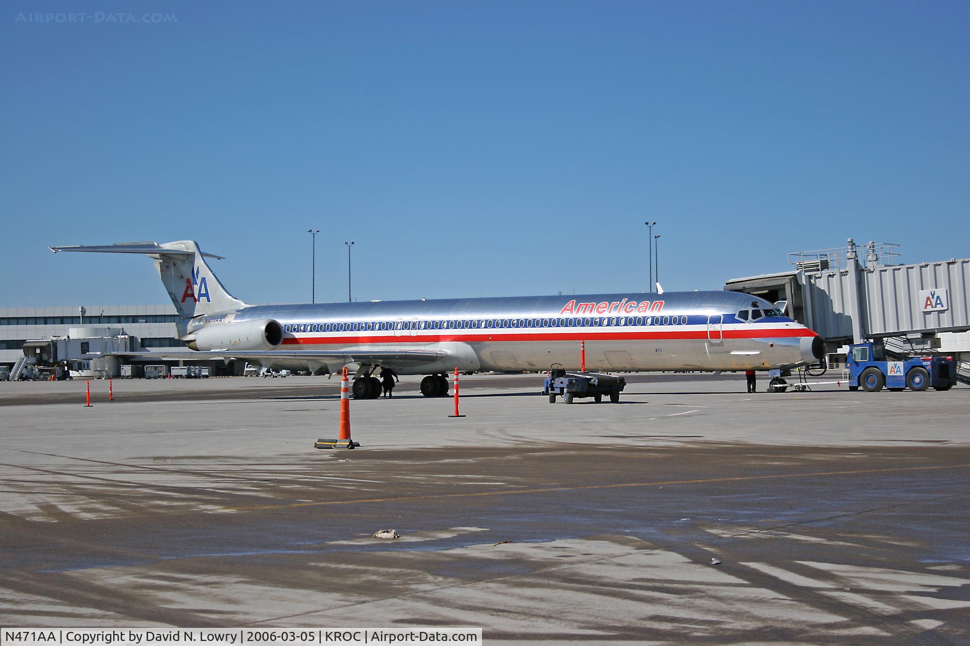 N471AA, 1988 McDonnell Douglas MD-82 (DC-9-82) C/N 49601, N471AA at KROC.