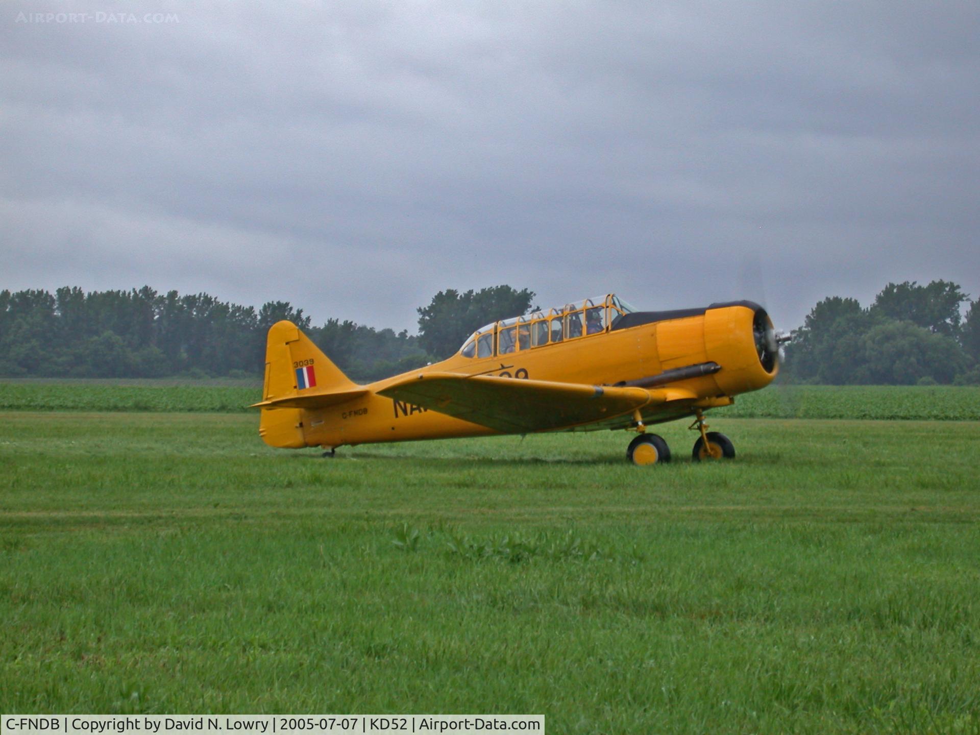 C-FNDB, 1944 Noorduyn AT-16 Harvard IIB C/N 07-6, C-FNDB arrives at KD52.