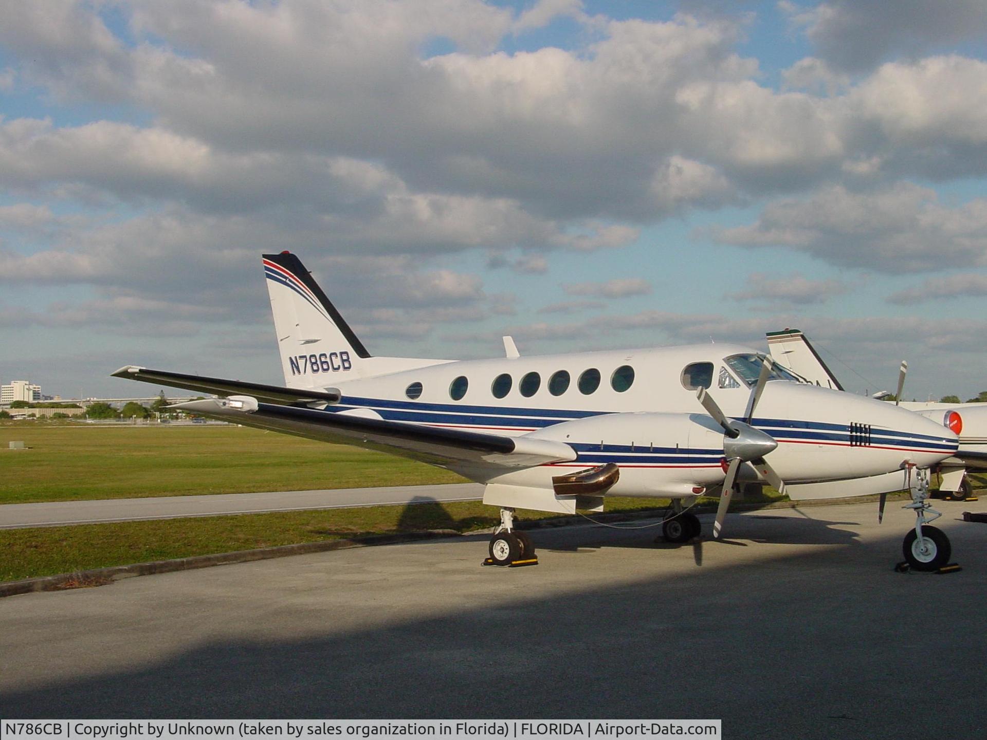 N786CB, 1976 Beech B100 King Air King Air C/N BE-4, 1976 Beechcraft B-100, Serial BE-4