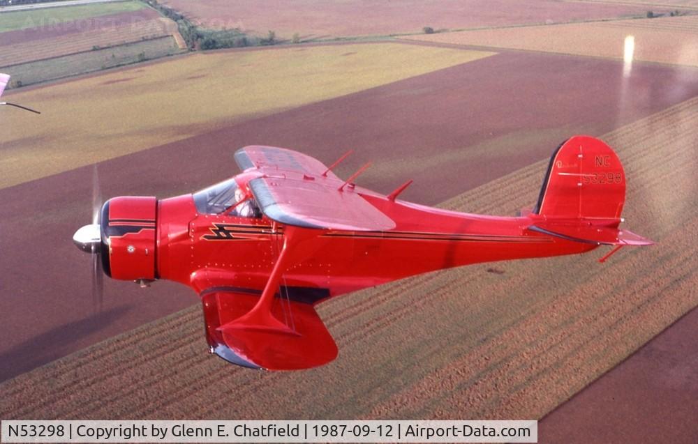 N53298, 1943 Beech D17S Staggerwing C/N 4900, Flying formation with a Beech 18 over northern Illinois, ex UC-43 43-10852