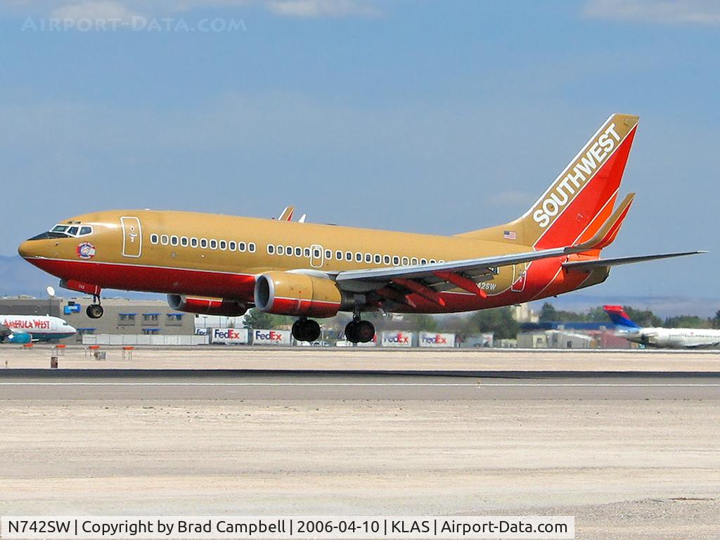 N742SW, 1998 Boeing 737-7H4 C/N 29278, Southwest Airlines - 'Nolan Ryan Express' / 1998 Boeing 737-7H4
