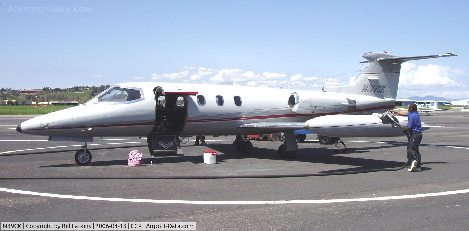 N39CK, 1968 Learjet Inc 25 C/N 005, Learjet 25 being serviced