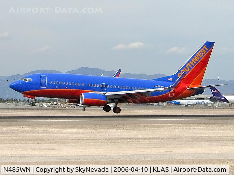 N485WN, 2004 Boeing 737-7H4 C/N 32473, Southwest Airlines / 2004 Boeing 737-7H4 / A cruddy pic but another one captured.