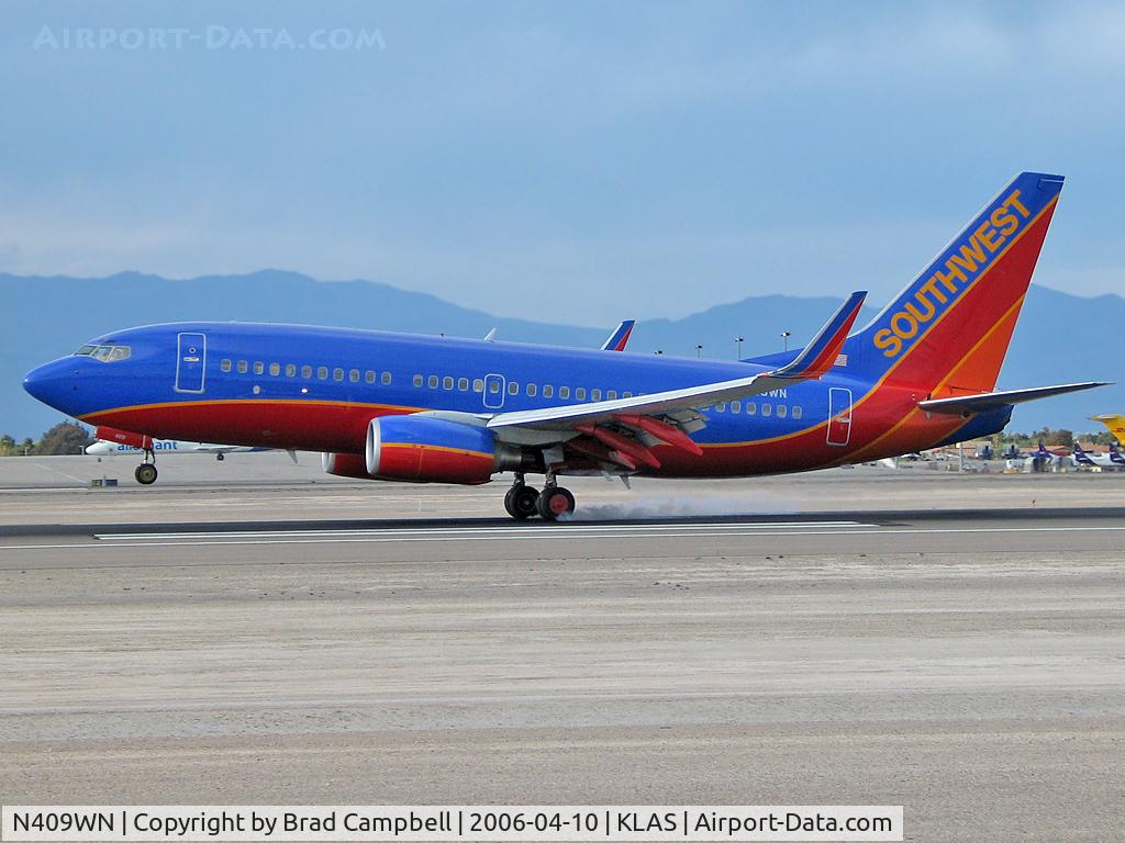 N409WN, 2001 Boeing 737-7H4 C/N 27896, Southwest Airlines / 2001 Boeing 737-7H4 / It's a clean machine...409...get it? Sorry...