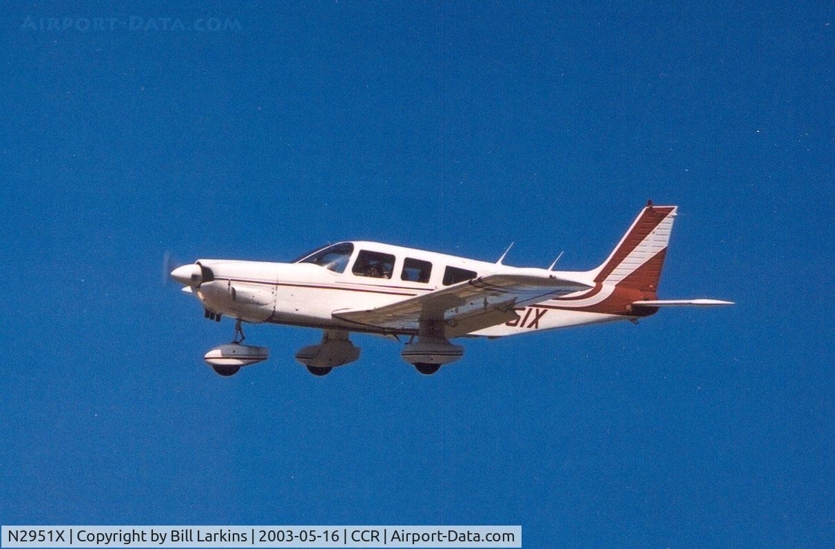 N2951X, 1979 Piper PA-32-300 Cherokee Six C/N 32-7940227, Landing, flaps down