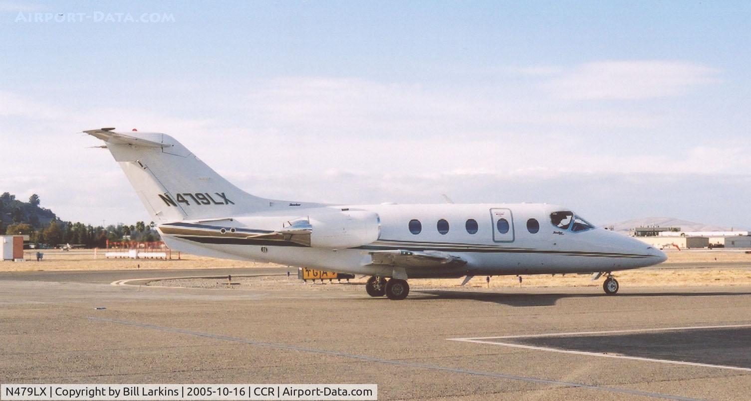 N479LX, 2004 Raytheon Beechjet 400A/Nextant N400XT C/N RK-397, Taxi after landing