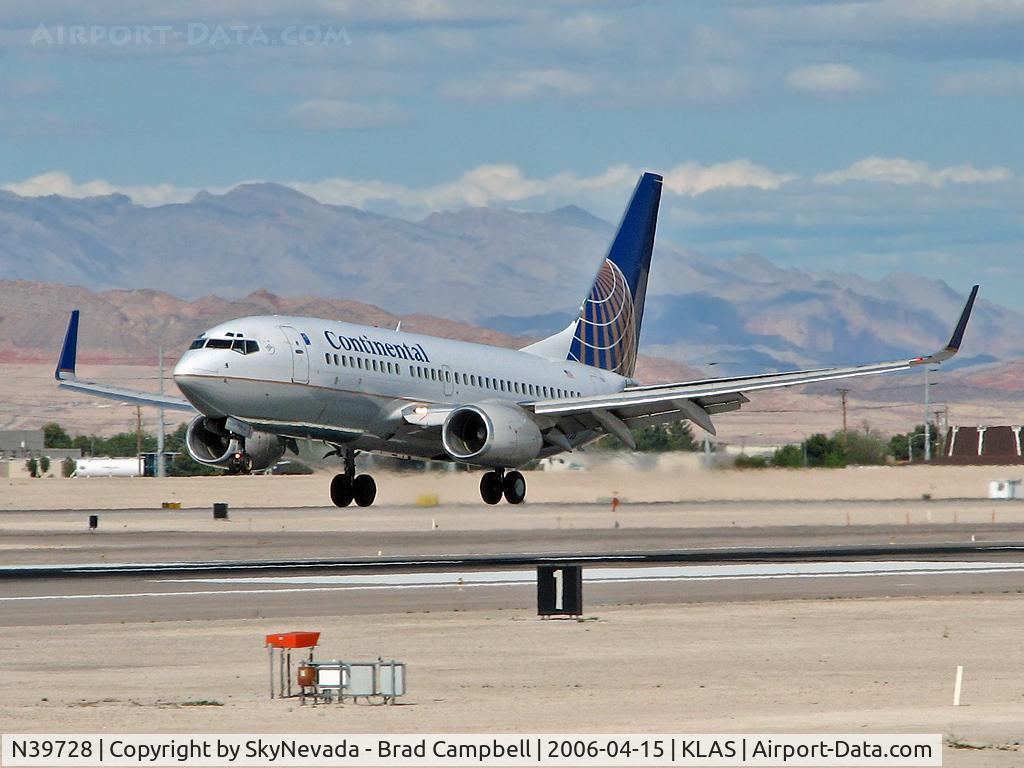 N39728, 1999 Boeing 737-724 C/N 28944, Continental Airlines / 1999 Boeing 737-724