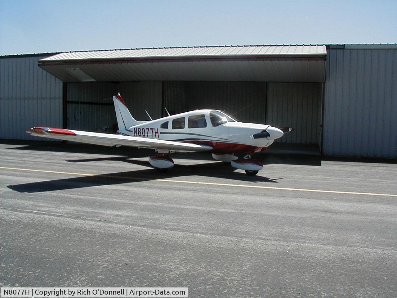 N8077H, 1979 Piper PA-28-181 C/N 28-8090067, my new paint