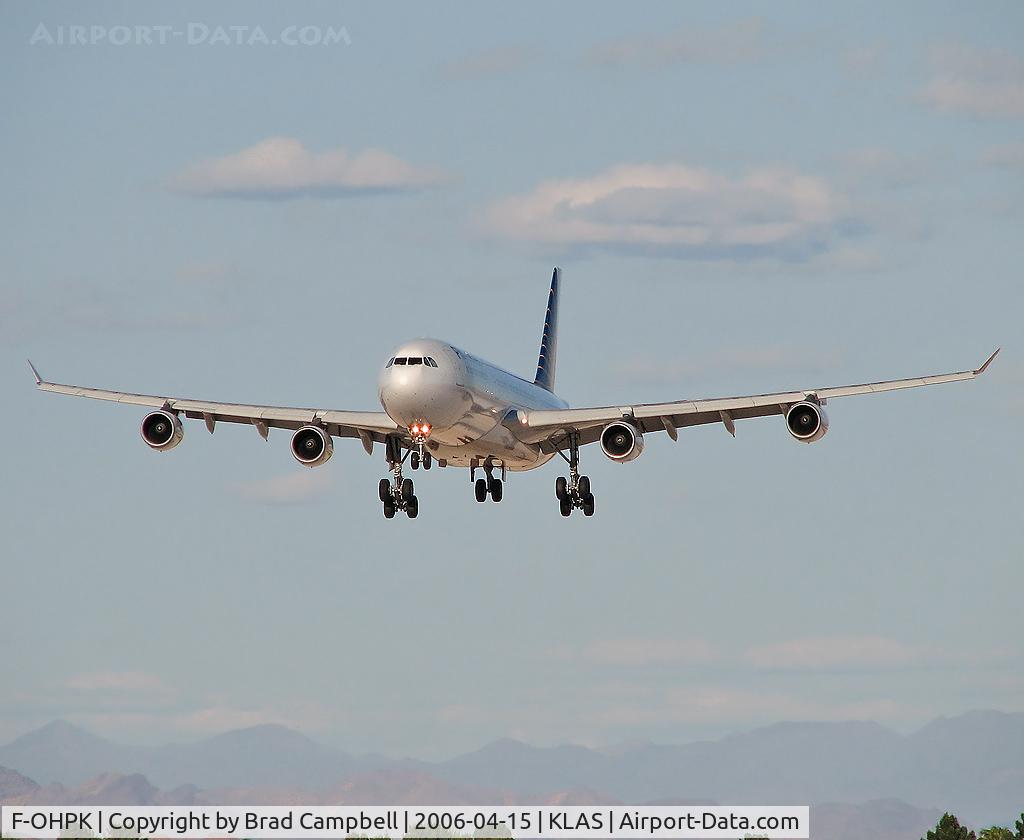 F-OHPK, Airbus A340-313 C/N 176, Philippine Airlines / Airbus Industrie A340-313