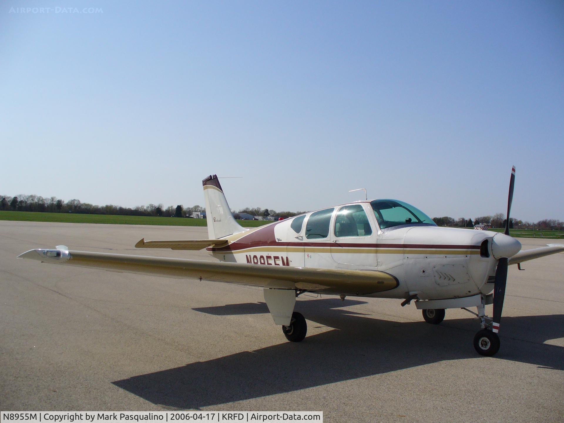 N8955M, 1963 Beech 35-B33 Debonair C/N CD-713, Beech B33
