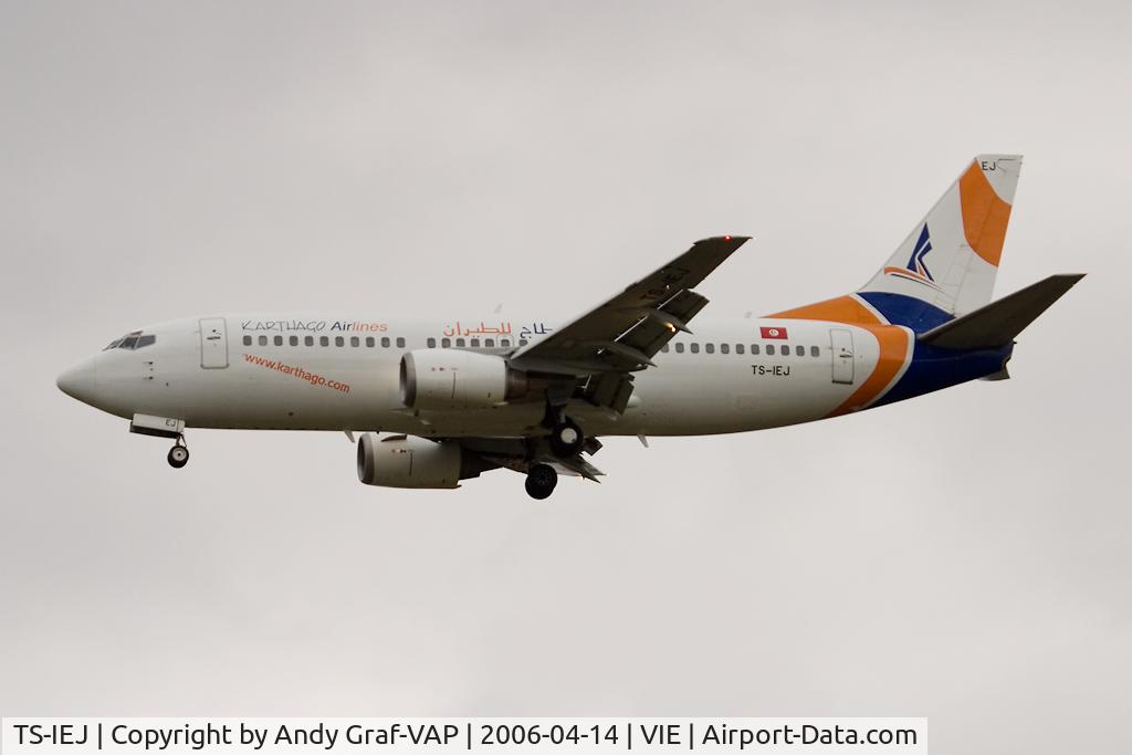 TS-IEJ, 1990 Boeing 737-322 C/N 24655, Final RWY34.