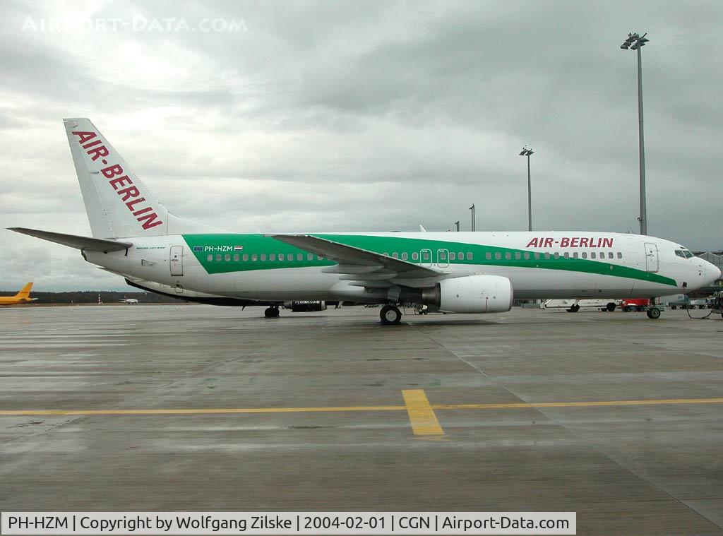 PH-HZM, 2001 Boeing 737-8K2 C/N 30392, rare visitor