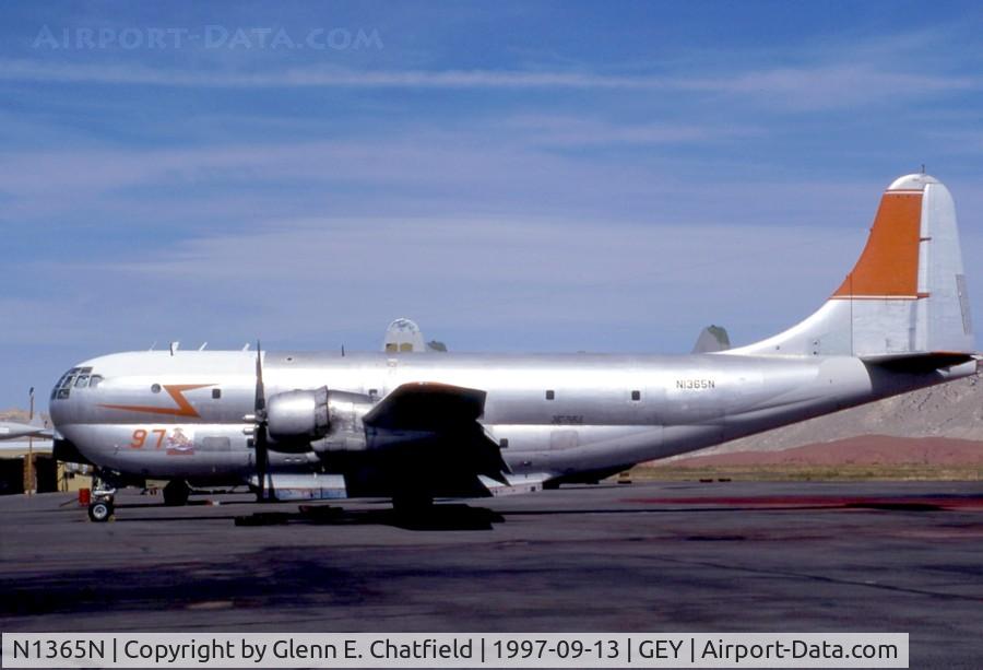 N1365N, 1952 Boeing KC-97G C/N 52-2698, Waiting for duty at home base, KC-97L 52-2698