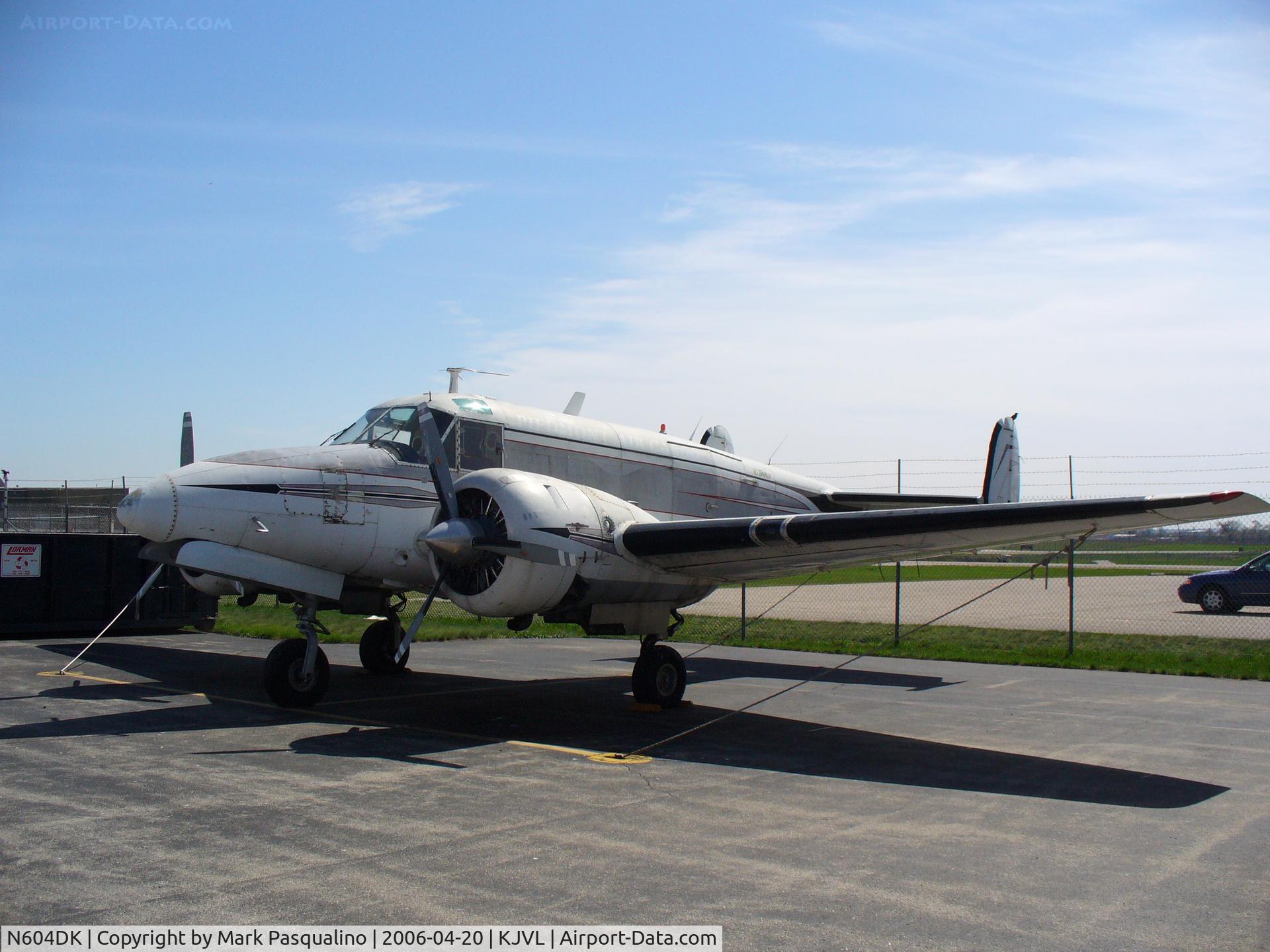 N604DK, 1982 Beech F90 King Air C/N LA-193, Beech G18S