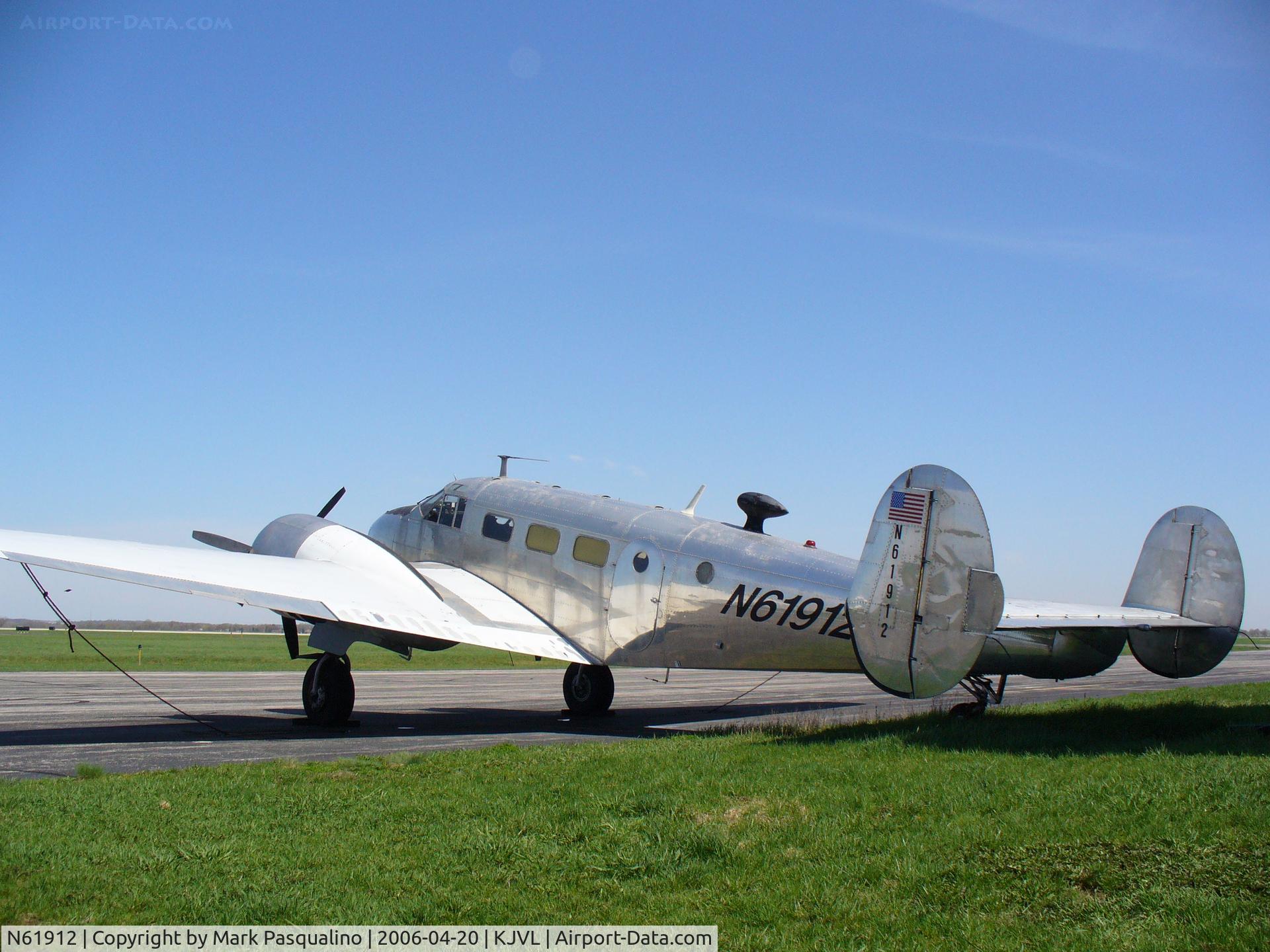 N61912, Beech 18D C/N 134706, Beech 18D