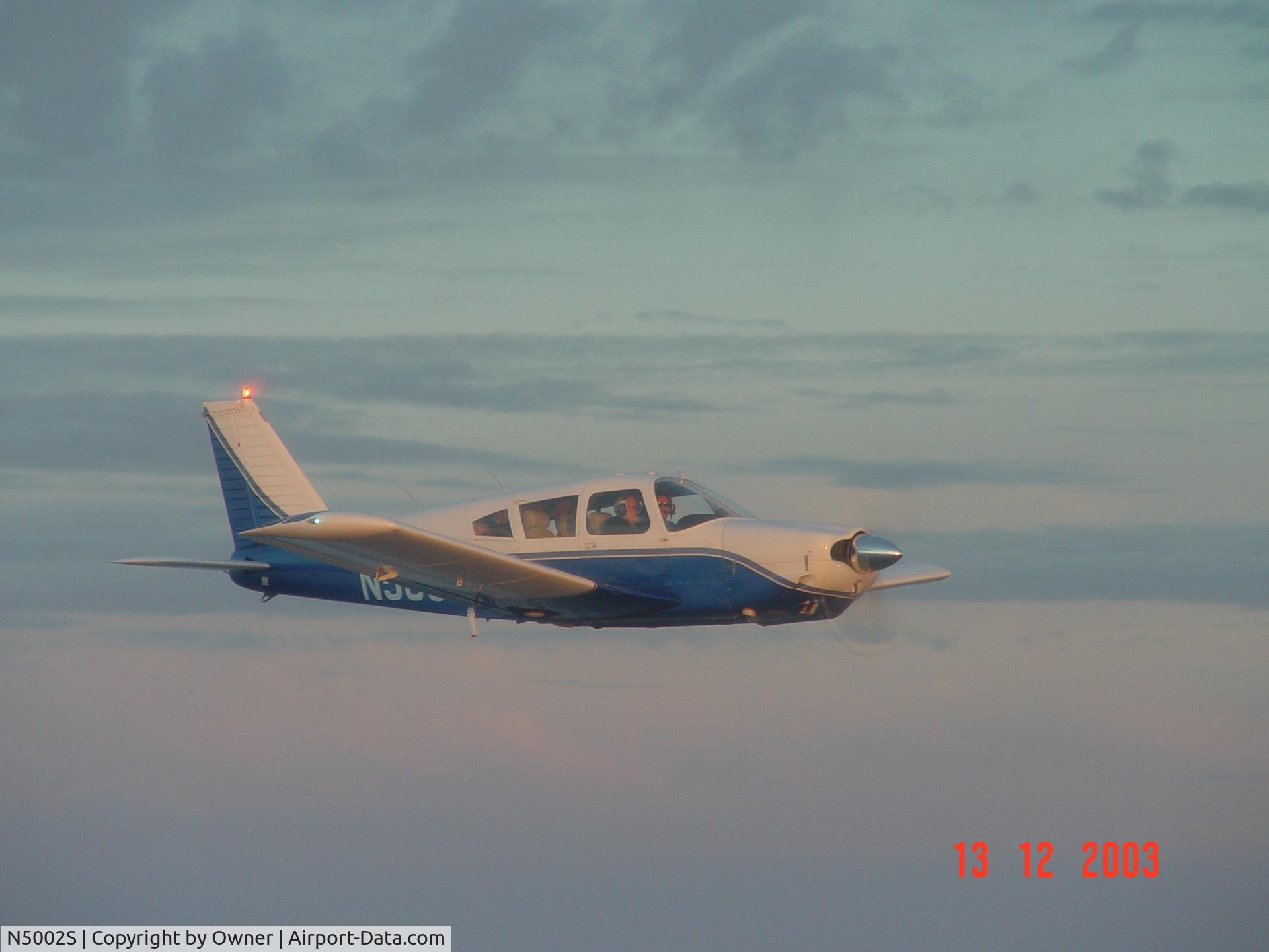 N5002S, 1970 Piper PA-28R-200 Cherokee Arrow C/N 28R-35726, In flight