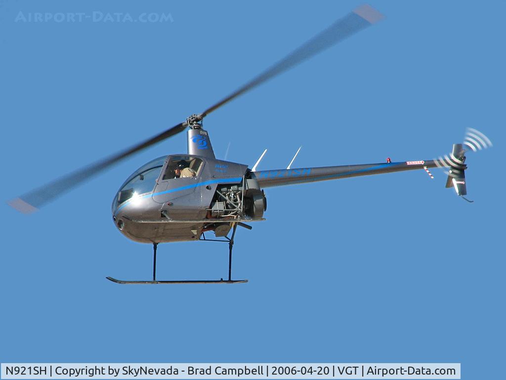N921SH, 2005 Robinson R22 BETA C/N 3813, Privately Owned / 2005 Robinson Helicopter R22 BETA