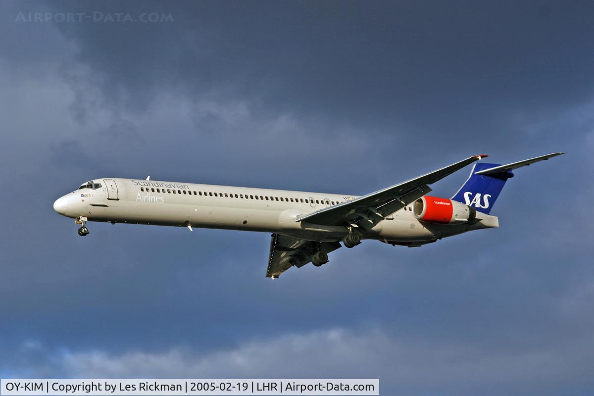 OY-KIM, 1996 McDonnell Douglas MD-90-30 C/N 53460, McD Douglas MD 90 30