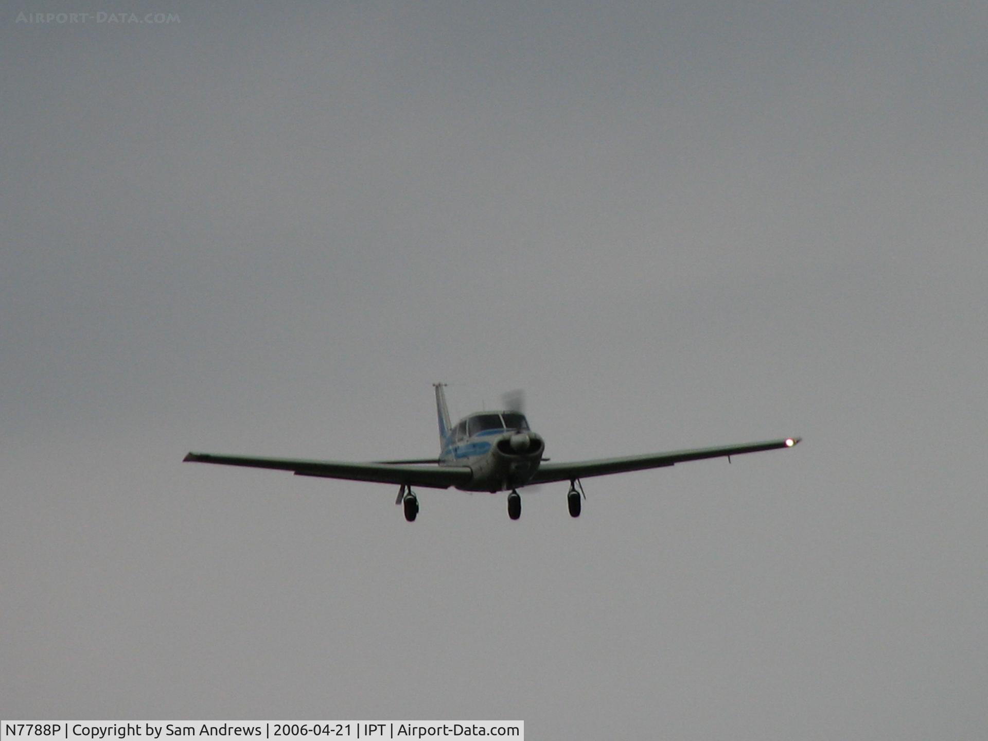 N7788P, 1962 Piper PA-24 C/N 24-3005, Short Final
