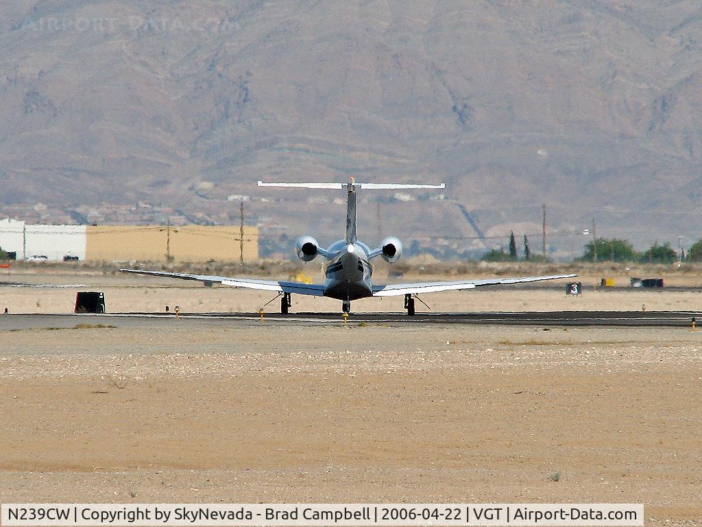 N239CW, 1999 Cessna 525 CitationJet CJ1 C/N 525-0339, Flight Options Inc. / 1999 Cessna 525 / About to blow this popsickle stand...