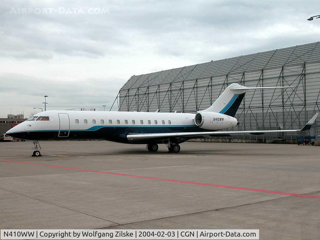 N410WW, 2000 Bombardier BD-700-1A10 Global Express C/N 9047, visitor