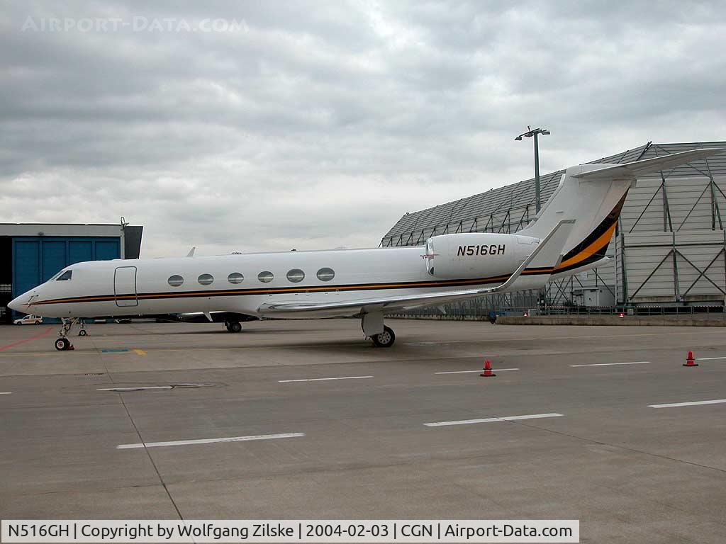 N516GH, 1998 Gulfstream Aerospace G-V C/N 553, visitor