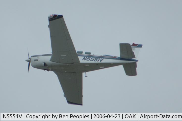 N5551V, 1991 Beech A36 Bonanza 36 C/N E-2637, N5551V Banking for landing in Oakland, CA