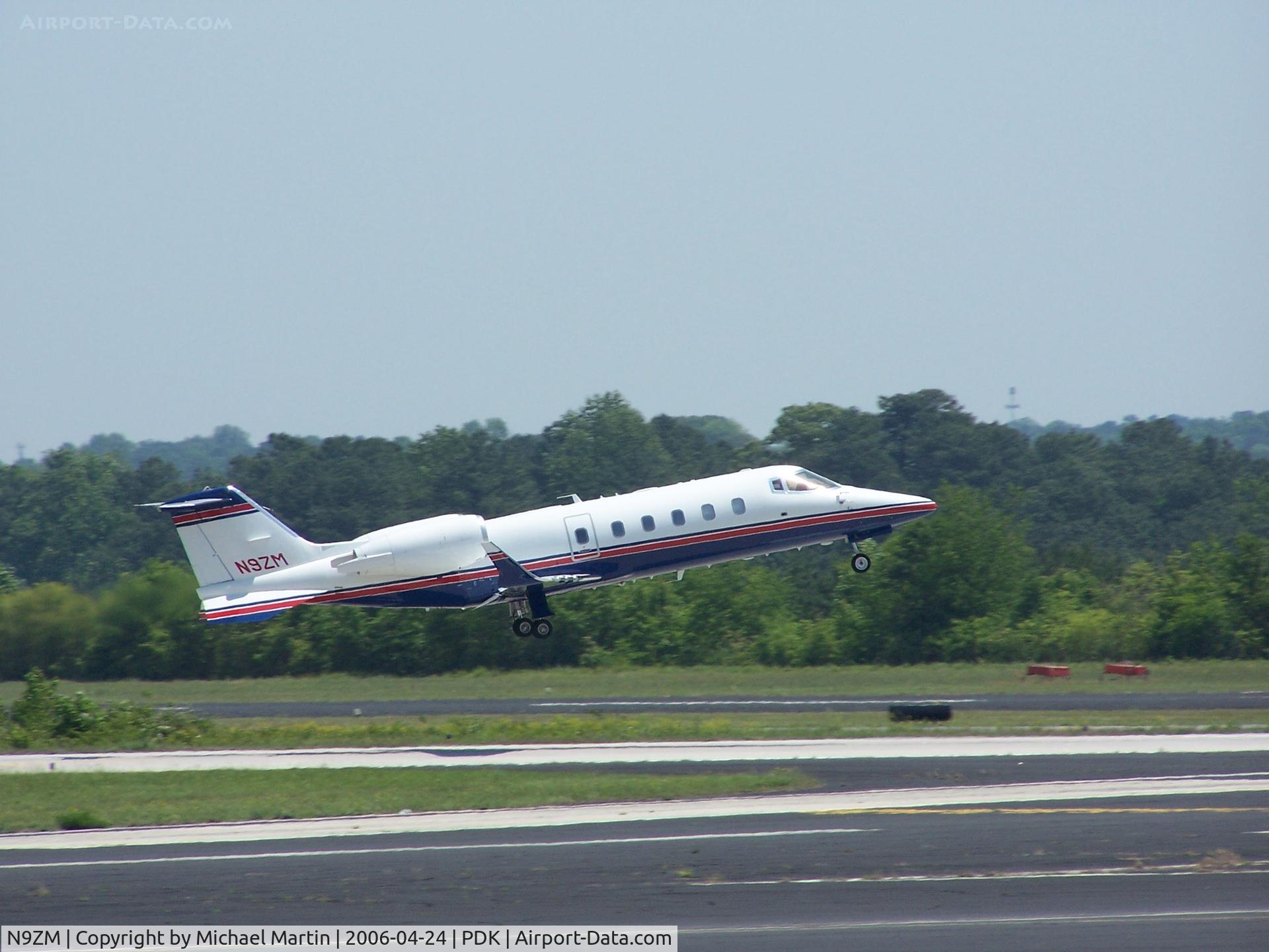 N9ZM, 1999 Learjet 60 C/N 60-151, Takeoff from 20L