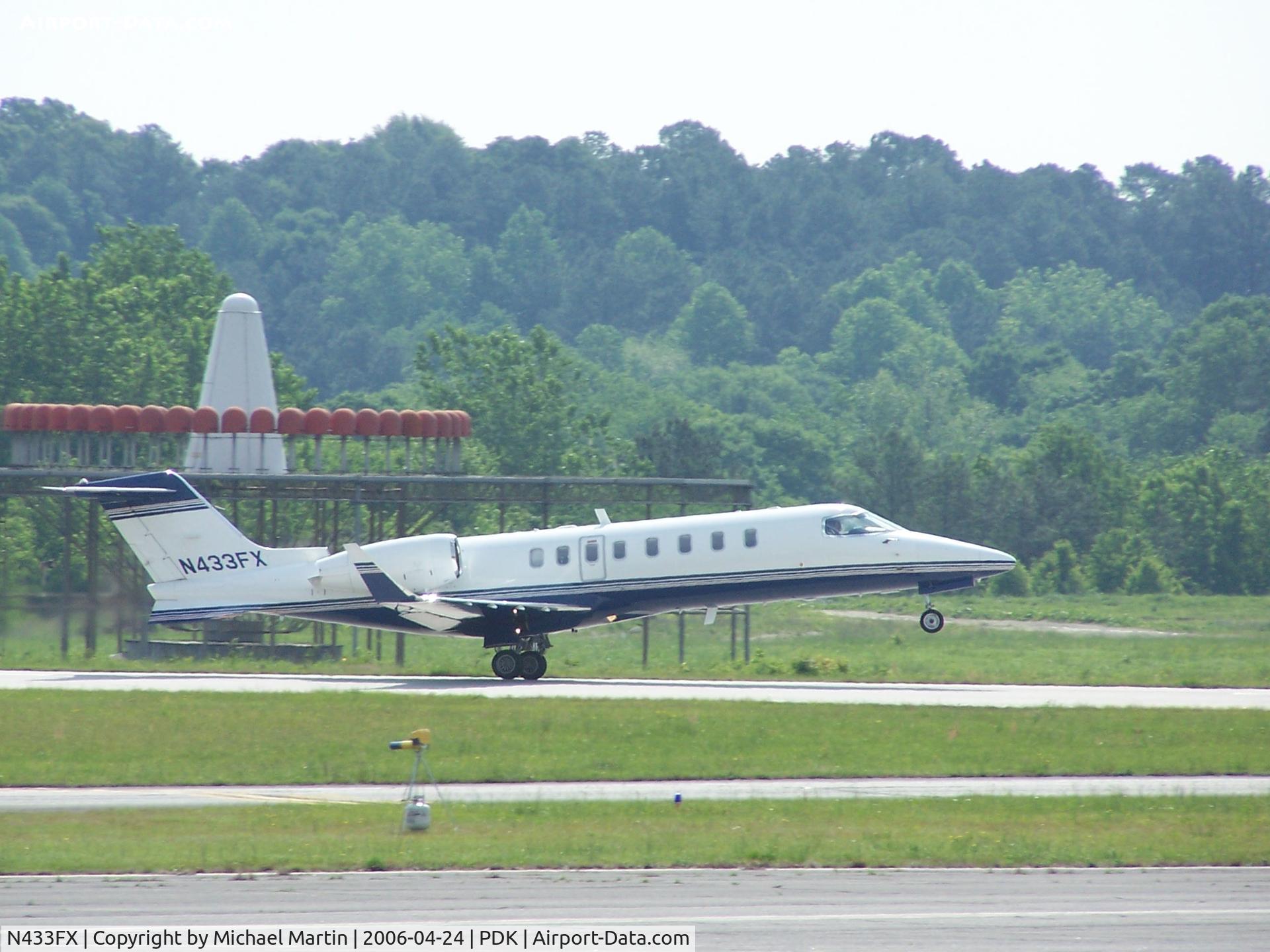 N433FX, 2002 Learjet 45 C/N 192, Departing PDK on 20L