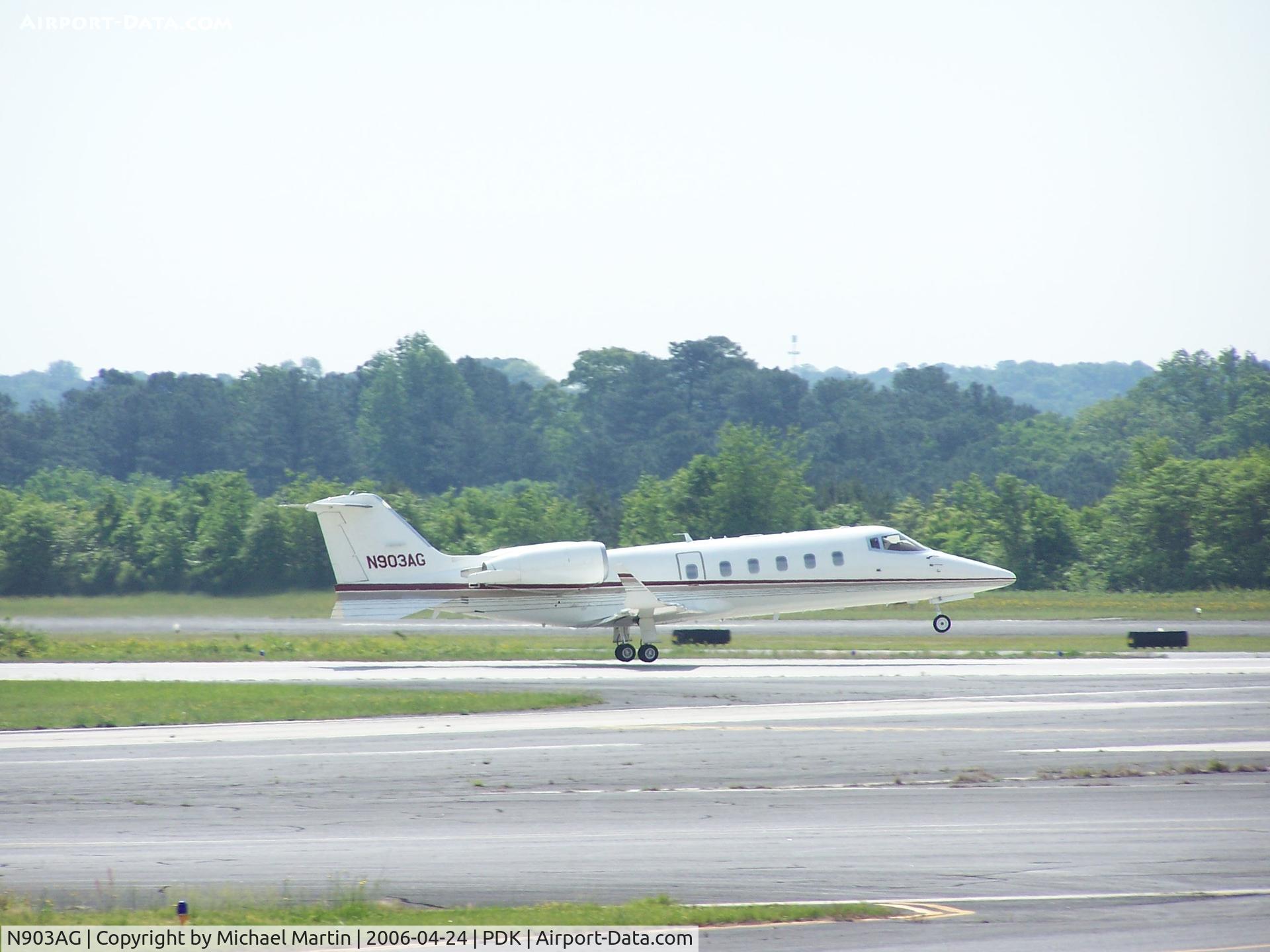 N903AG, 1994 Learjet 60 C/N 60-045, Departing 20L