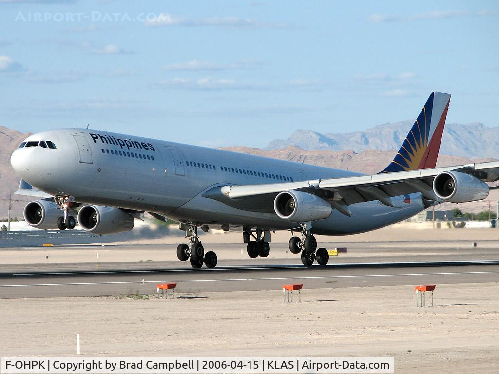 F-OHPK, Airbus A340-313 C/N 176, Philippine Airlines / Airbus Industrie A340-313 - Landing RWY 25L