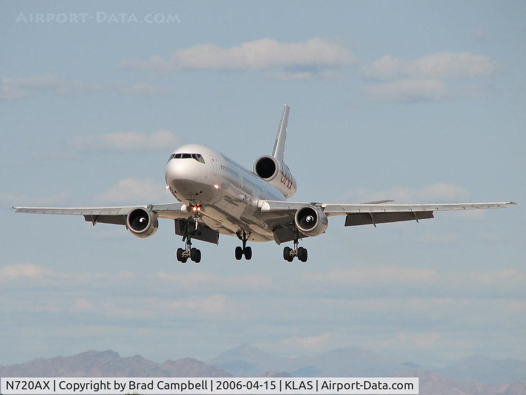 N720AX, 1980 McDonnell Douglas DC10-30 C/N 48252, Omni Air International / Mcdonnell-douglas DC-10-30 - Landing RWY 25L