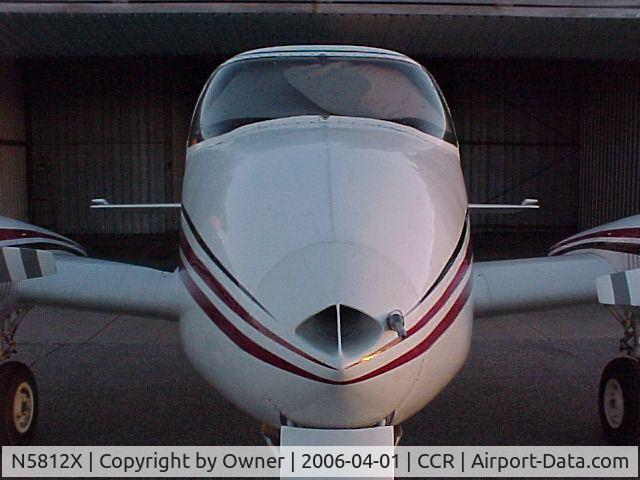 N5812X, 1961 Cessna 310F C/N 310-0112, Front
