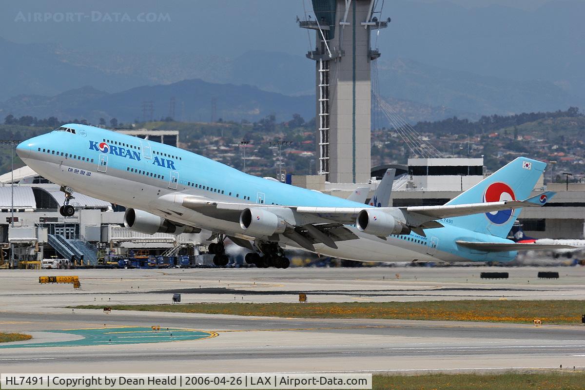 HL7491, Boeing 747-4B5 C/N 27341, Korean Air HL7491 (FLT KAL18) departing RWY 25R enroute to Seoul, Korea (Incheon International Airport - RKSI).
