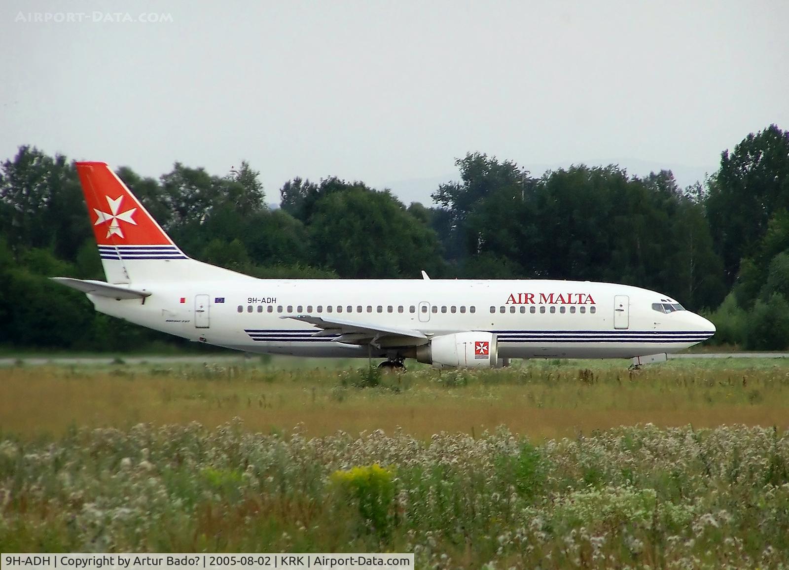9H-ADH, 1998 Boeing 737-33A C/N 27459, Air Malta - line up rwy 25