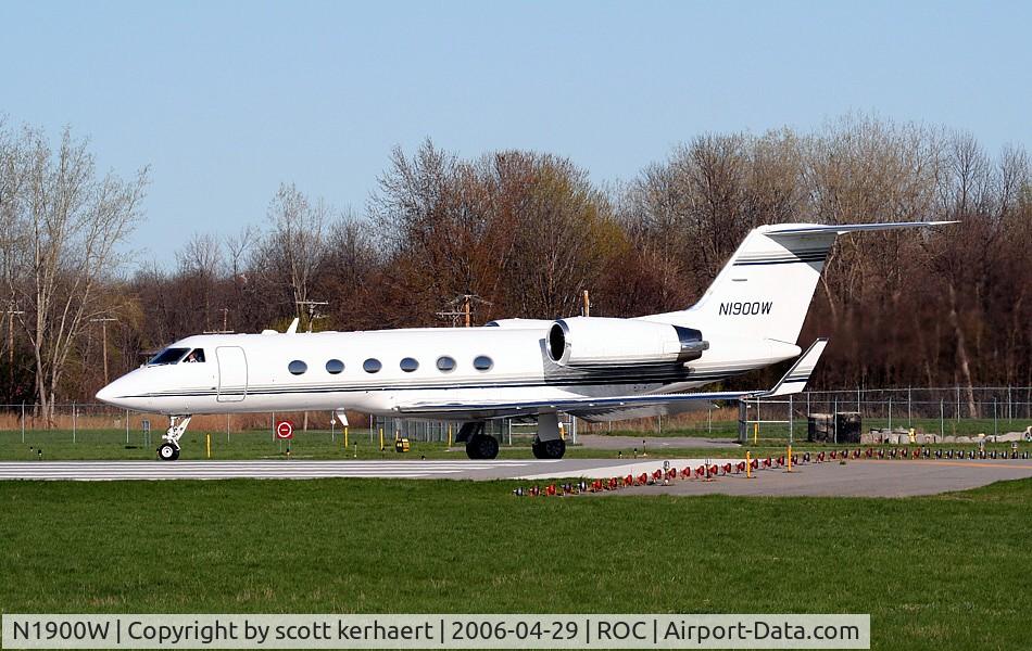 N1900W, 1989 Gulfstream Aerospace G-IV C/N 1124, whirlpool's g-4