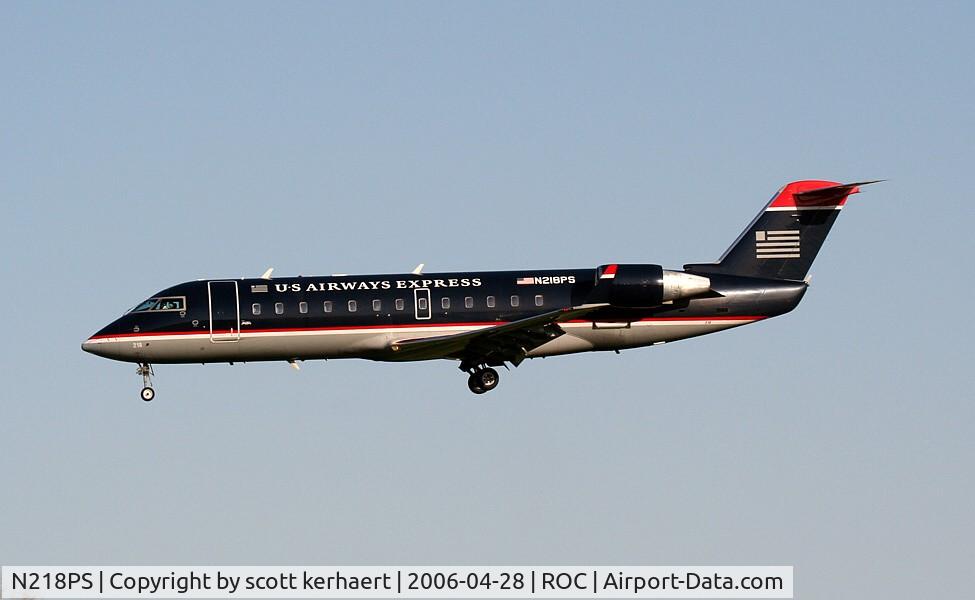 N218PS, 2003 Bombardier CRJ-200ER (CL-600-2B19) C/N 7885, landing 04