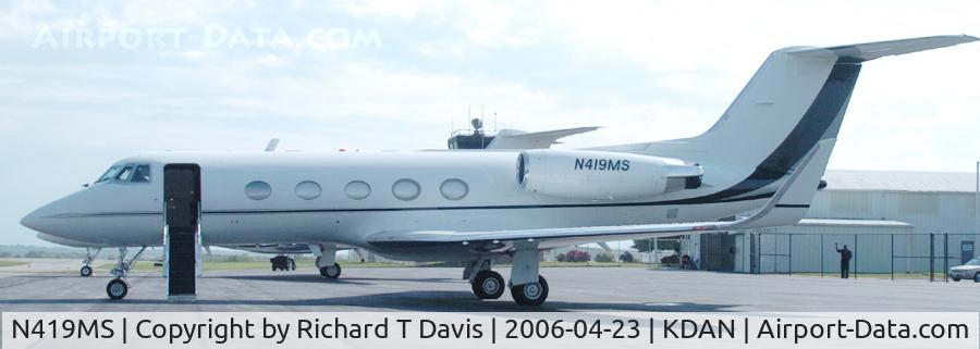 N419MS, 1970 Grumman G-1159 Gulfstream II C/N 81, 1970Gruman G-1159 in Danville Va.