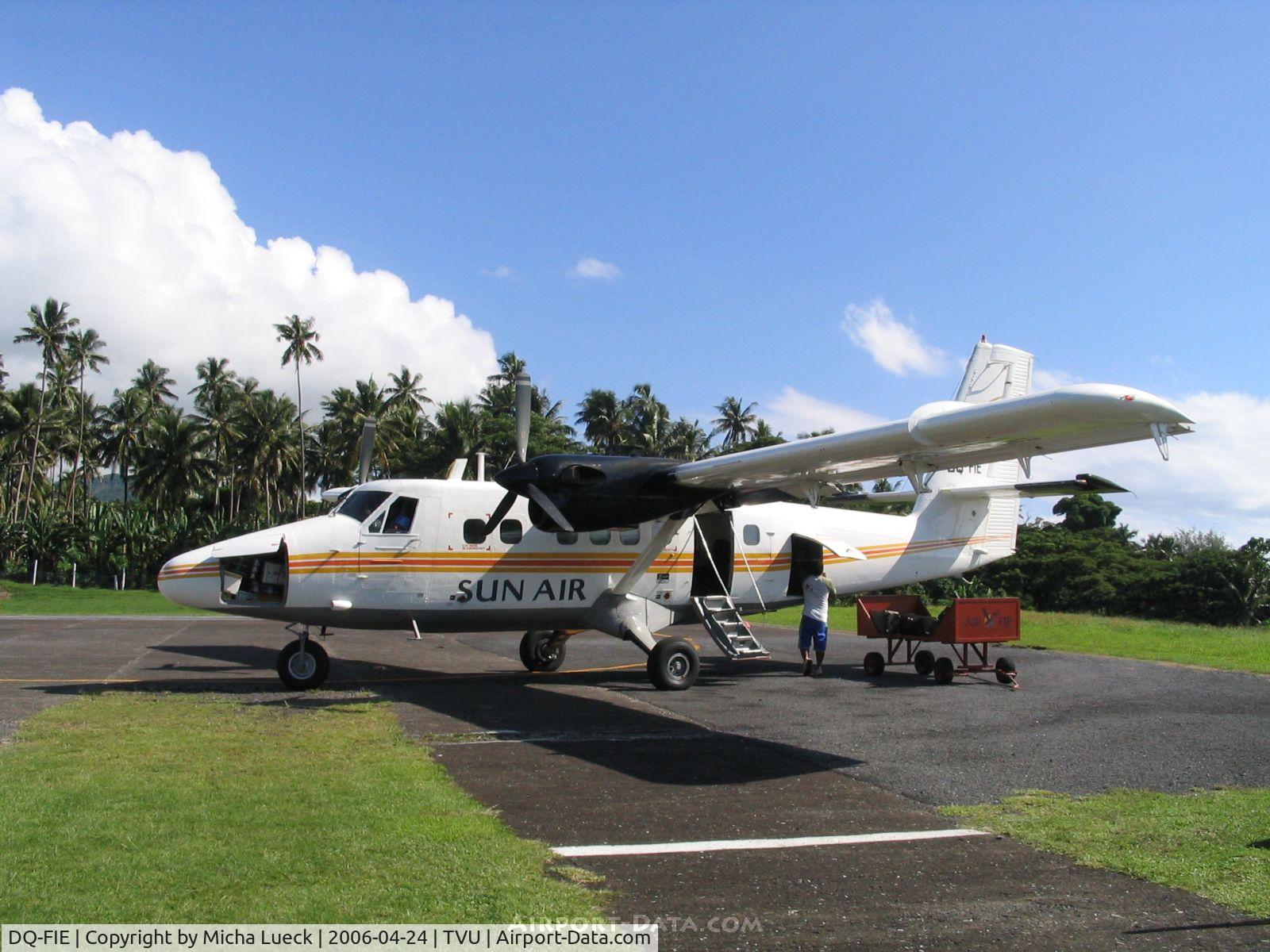 DQ-FIE, 1992 De Havilland Canada DHC-6-300 Twin Otter C/N 660, Just arrived in Taveuni/Matei, from Nadi via Savusavu