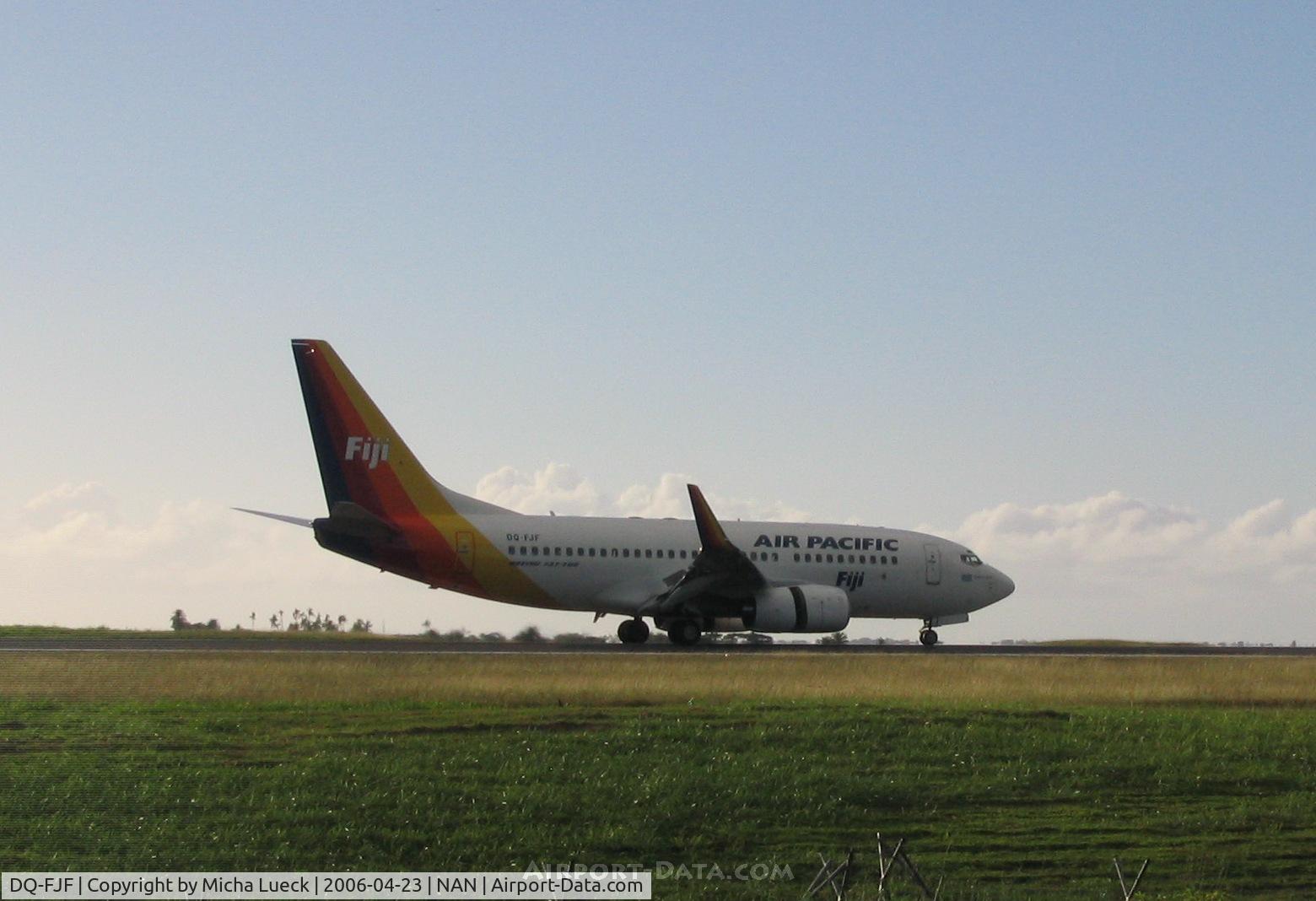 DQ-FJF, 1998 Boeing 737-7X2 C/N 28878, Just touched down in Nadi, thrust reversers employed to slow down