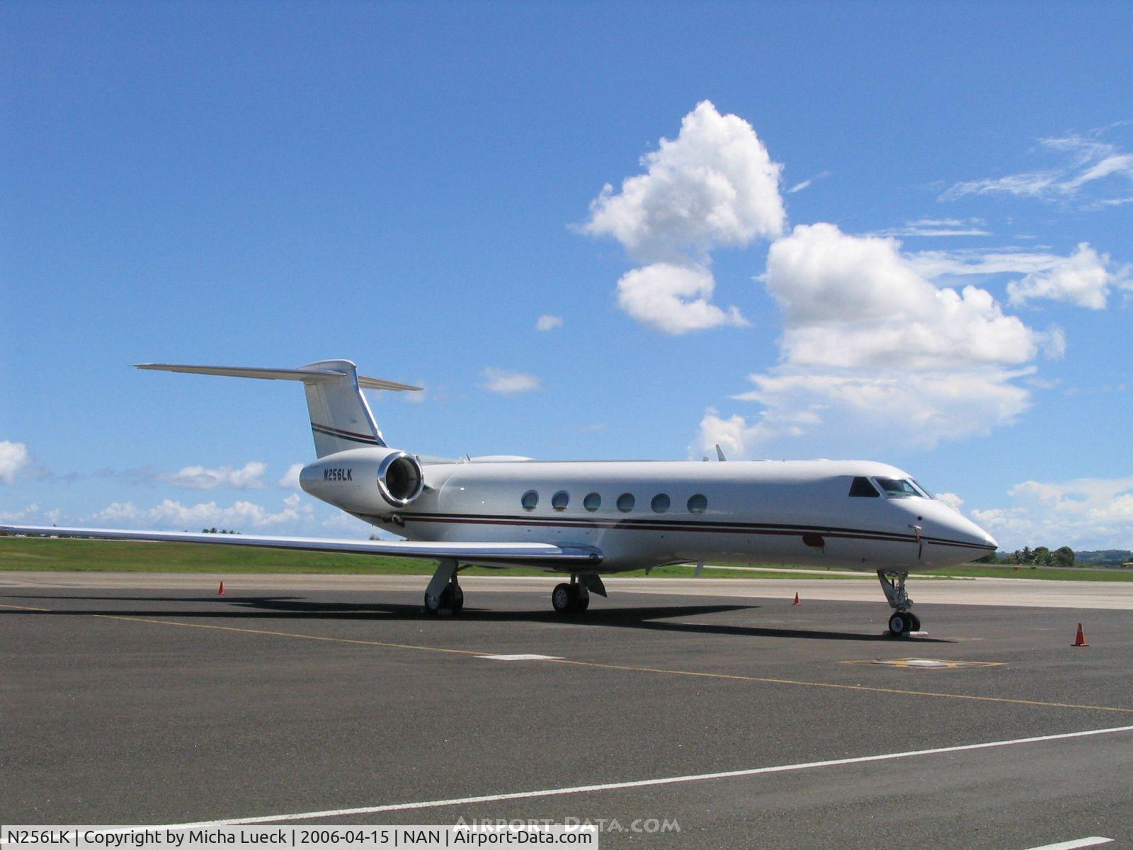 N256LK, 1997 Gulfstream Aerospace G-V C/N 514, Parked at Nadi International Airport