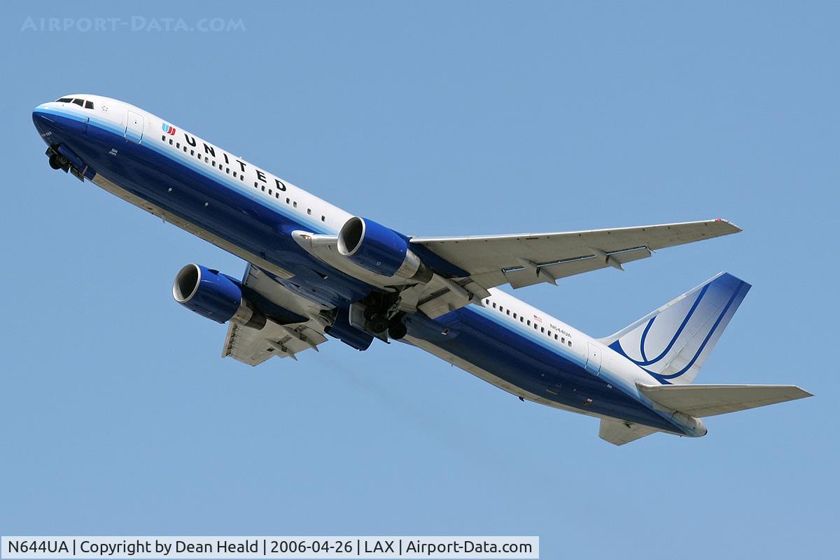 N644UA, 1991 Boeing 767-322 C/N 25094, United Airlines N644UA climbing out from RWY 25R.