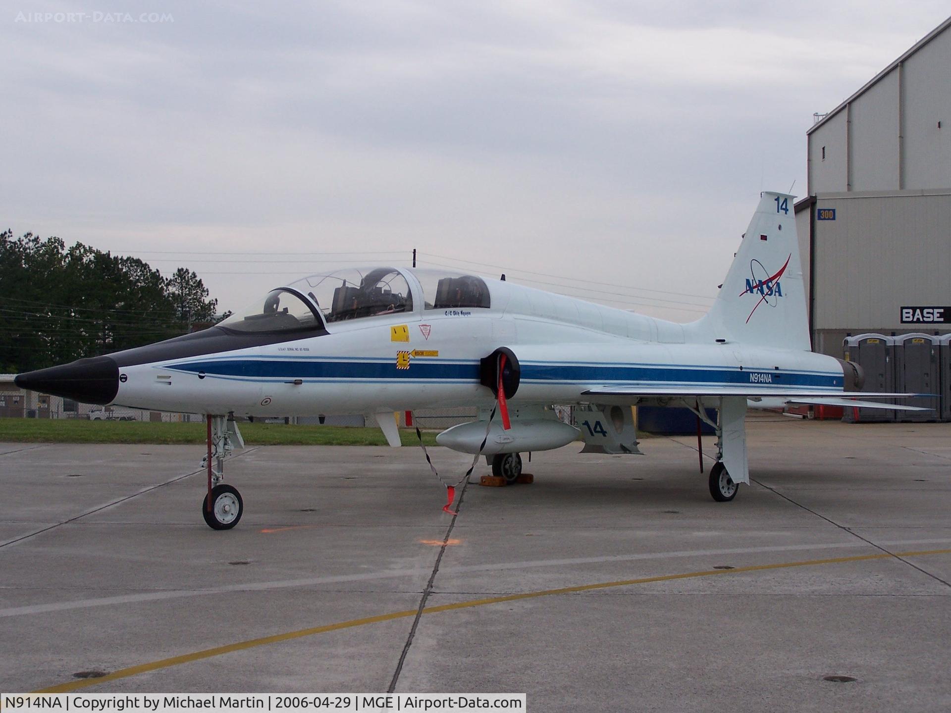 N914NA, 1965 Northrop T-38A C/N 65-10356, On Display @ NAS Atlanta Air Show