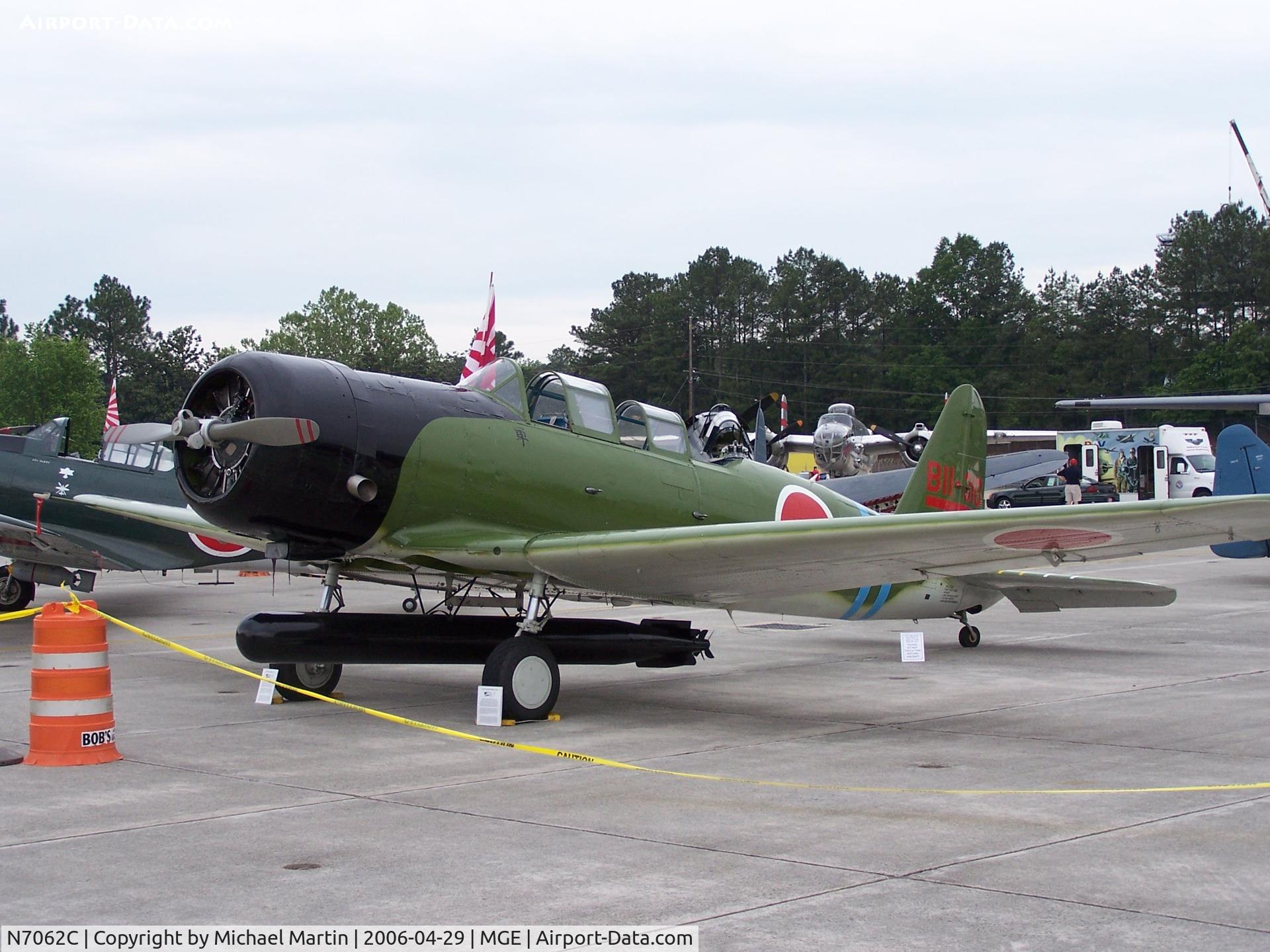N7062C, 1943 North American SNJ-4 Texan C/N 88-13171, On Display @ NAS Atlanta Air Show